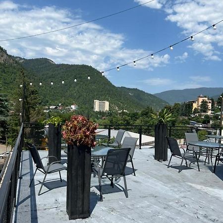 Отель Borjomi Central Экстерьер фото