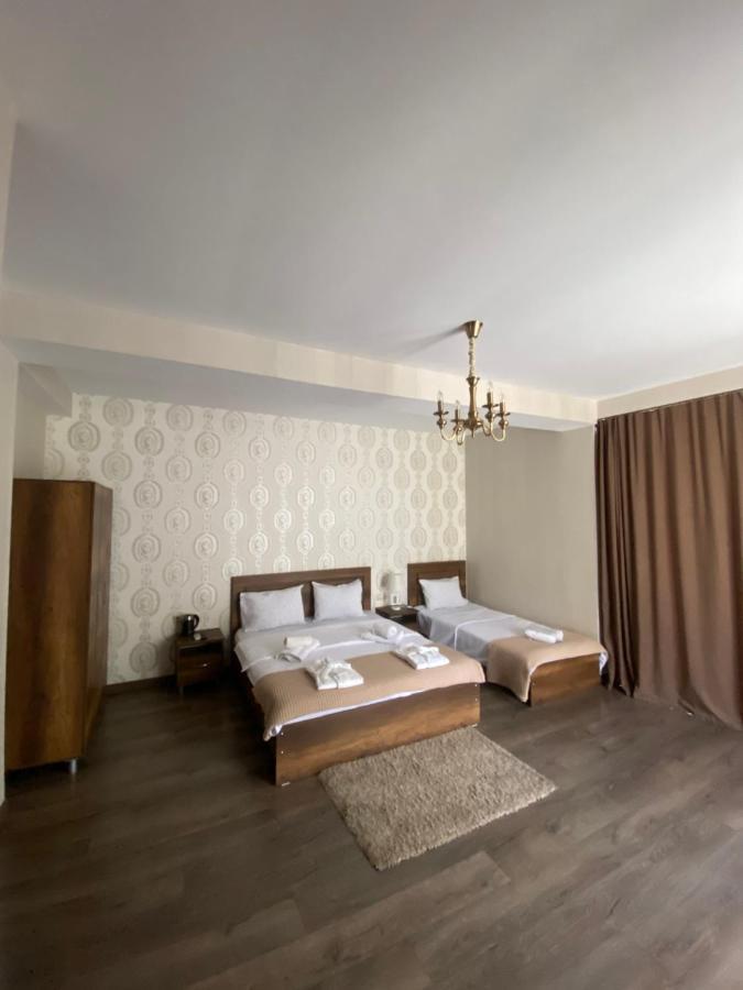 Отель Borjomi Central Экстерьер фото