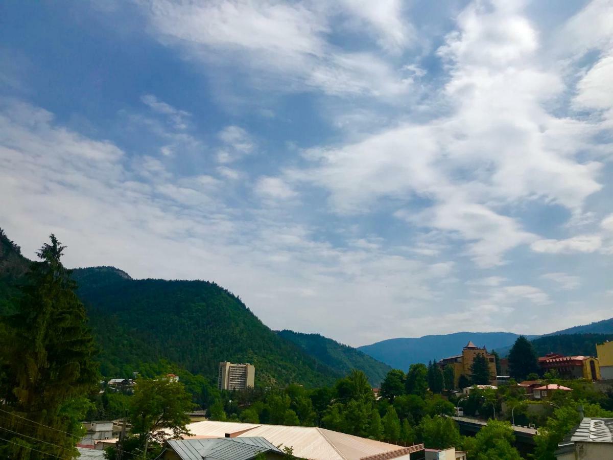 Отель Borjomi Central Экстерьер фото